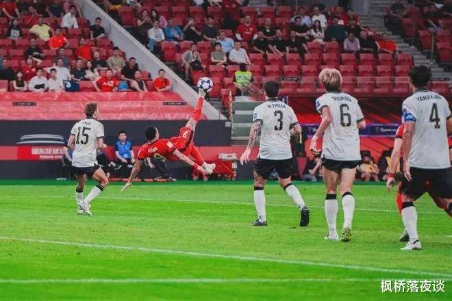 亚冠赛后再迎强敌,斯图加特更衣室发声,主帅态度:话题不断,数据趋势出现新变化 亚冠赛后再迎强敌,斯图加特更衣室发声,主帅态度:话题不断,数据趋势出现新变化