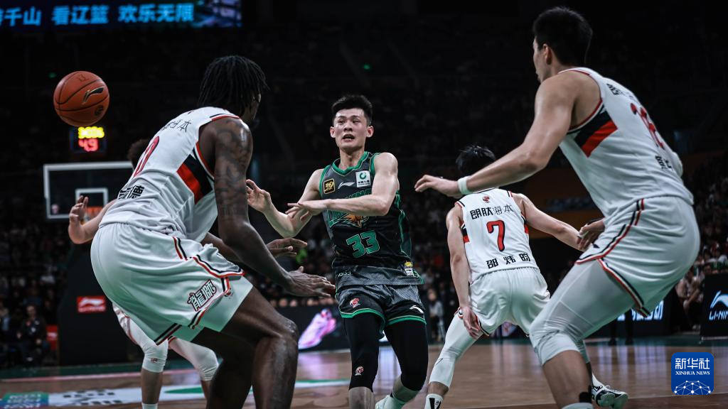 窗口期辽宁本钢止住颓势——CBA季后赛节点到来，球迷炸锅，年轻球员得到机会的简单介绍