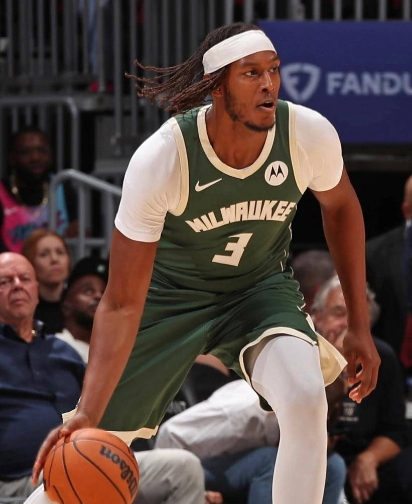 德甲赛后再迎强敌，密尔沃基雄鹿复出首秀，主帅态度：赛场秩序良好，医务组通报恢复的简单介绍-满冠app下载